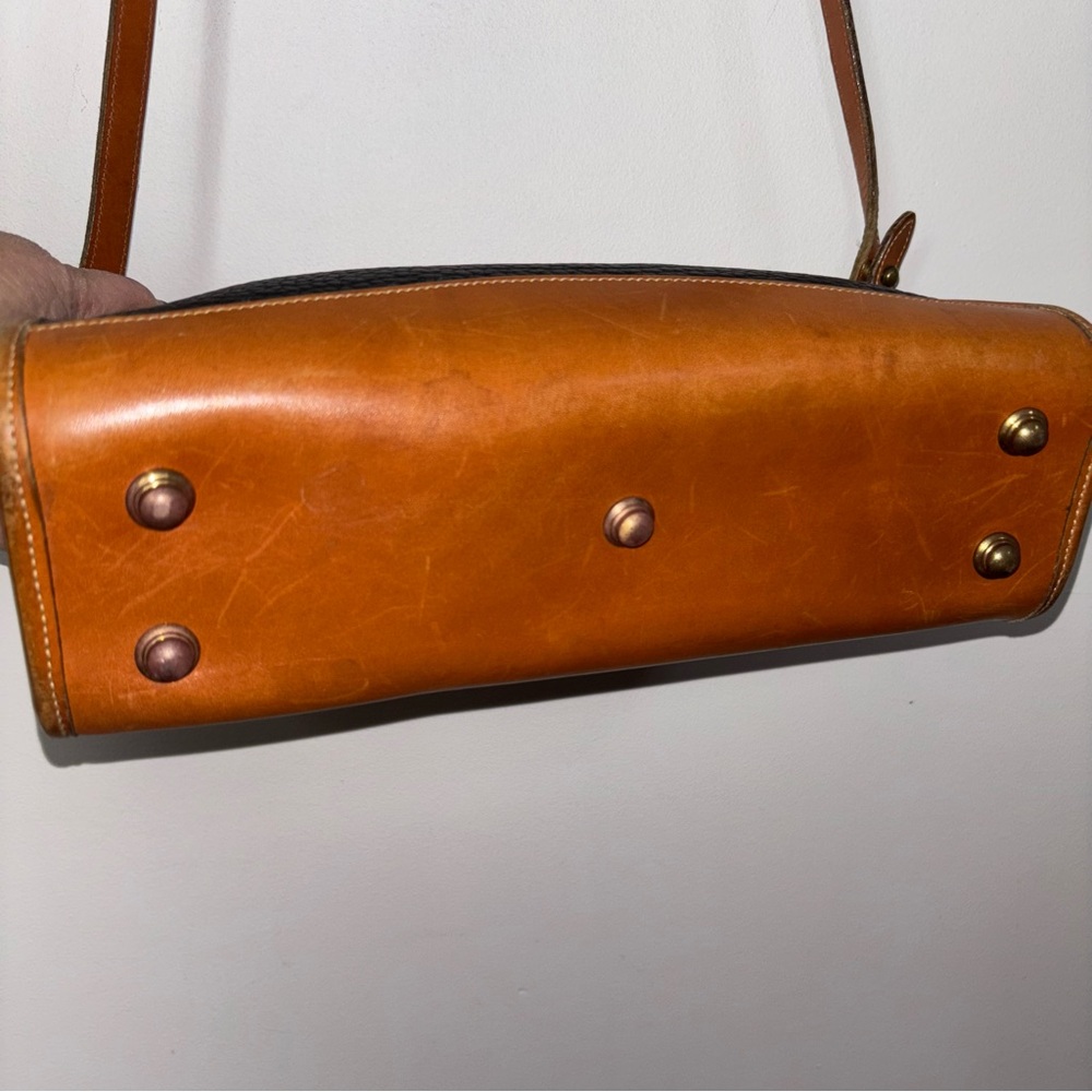 Vintage Dooney & Bourke USA Leather Crossbody Shoulder Bag Black Brown Trim - Picture 8 of 14